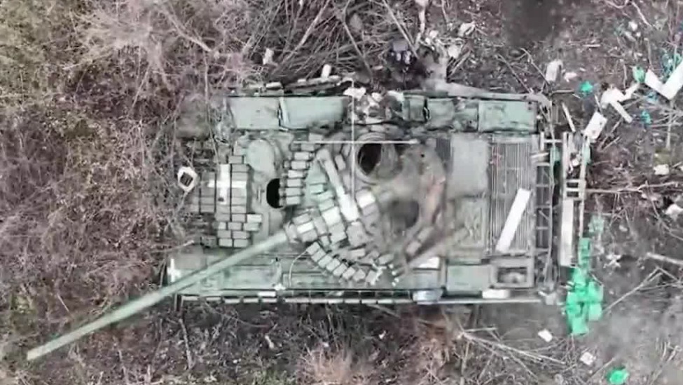 乌军在康斯坦丁诺夫卡阵地损失达68%