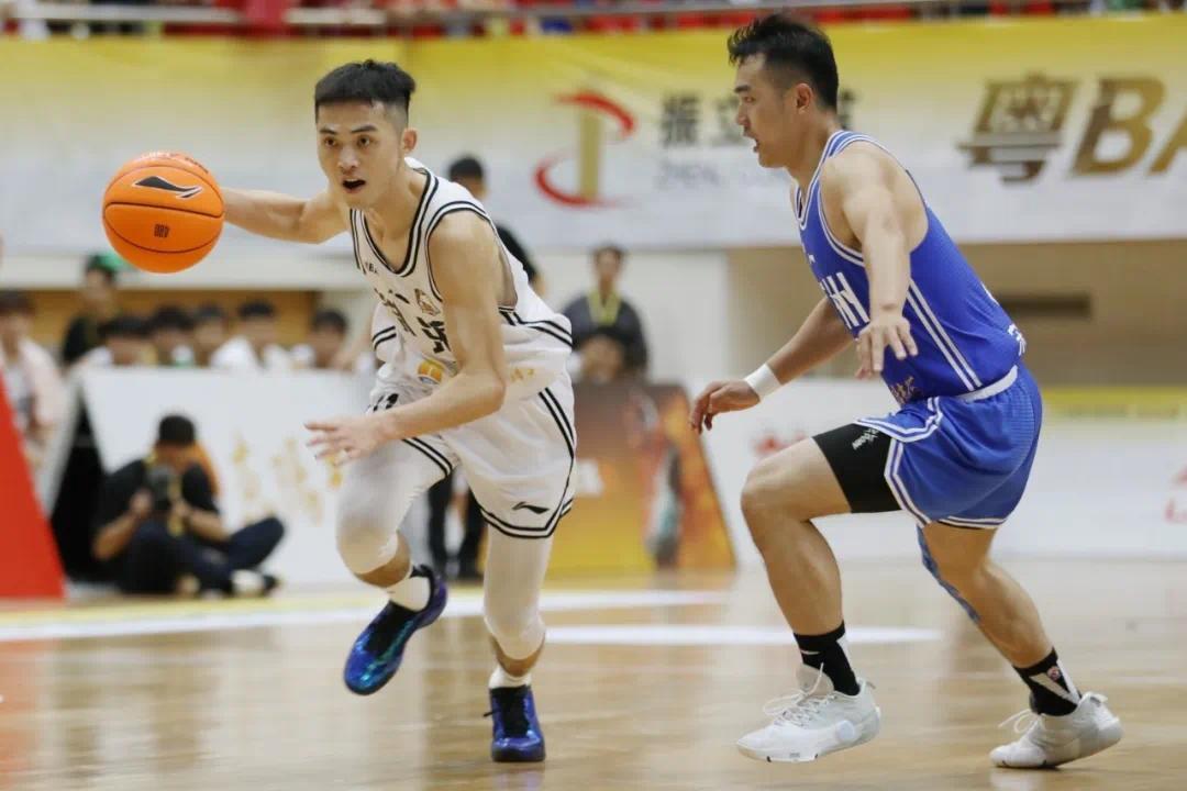 用满腔热爱让比赛更精彩 陈勇吴泽桐寄语粤BA珠海队将士