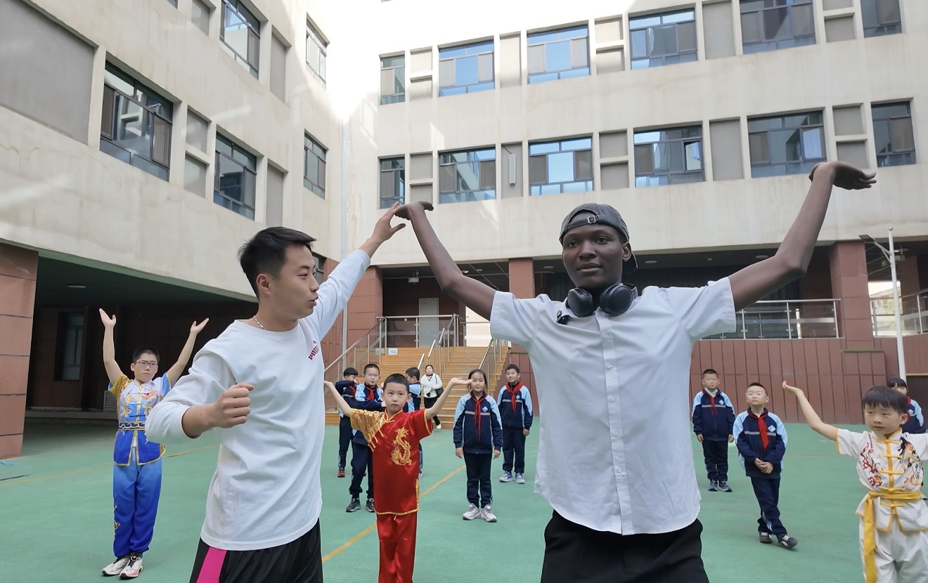 卡尔贝学习敦煌拳