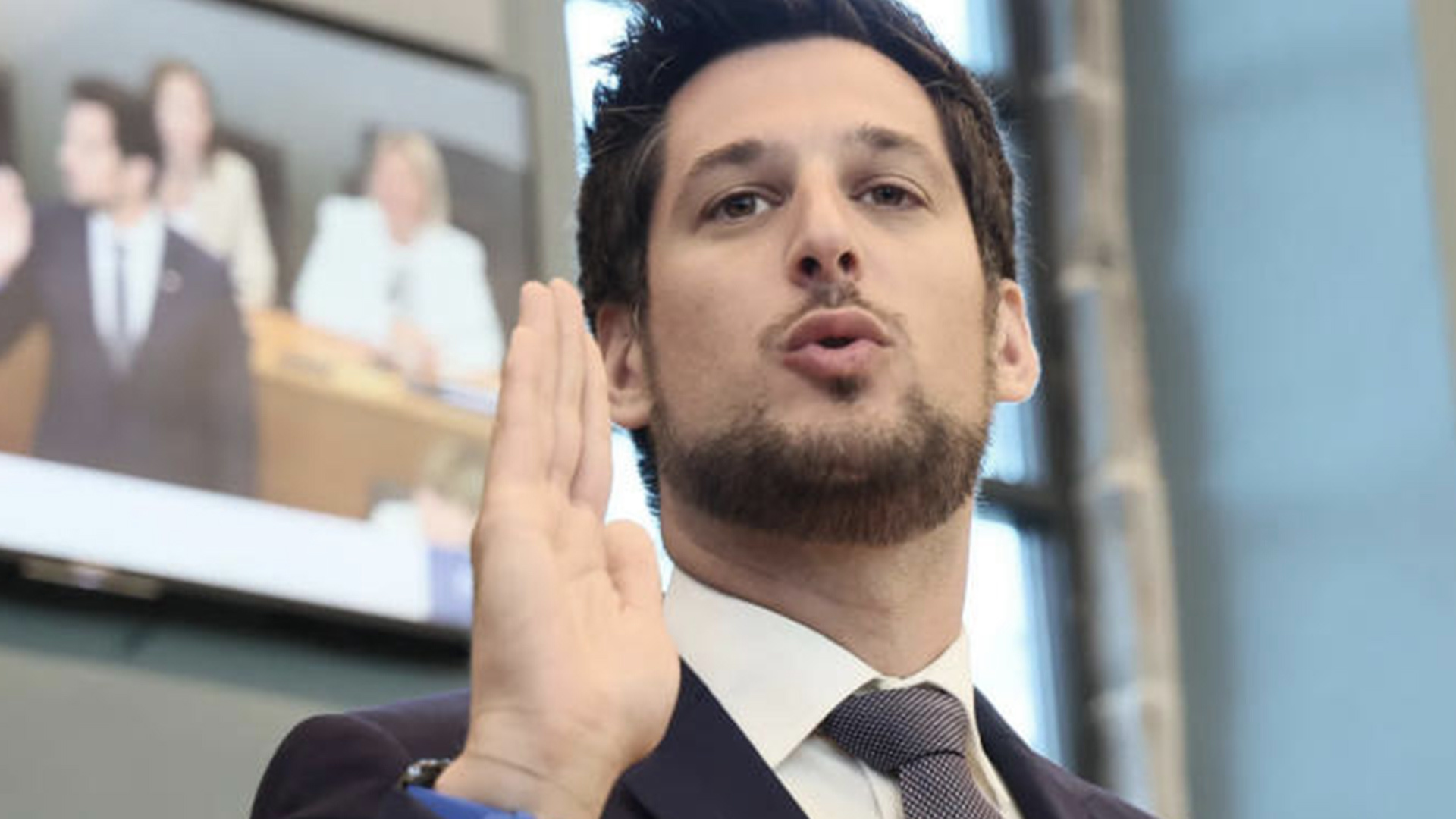 比利时行动了！扣押两批自英国运往以色列的军事装备，发现“有军用飞机的火控系统和备件”