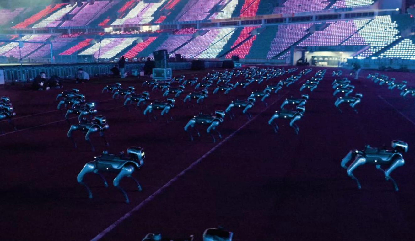 苏超开幕，魔法原子完成行业最大规模群控表演