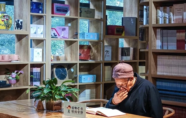 从木言者到望仙谷悬崖书房，上饶阅读新地标等你打卡