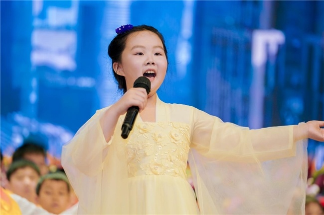 丙午年香港恭拜轩辕大典寻乌汪诗雅福娃领唱献礼十年华章(图3)