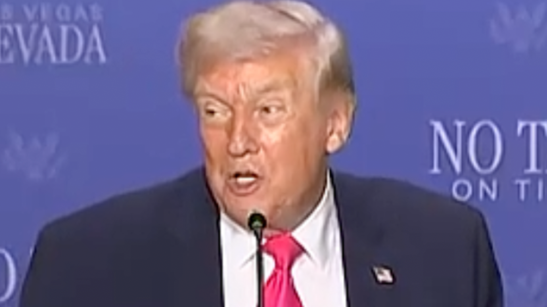 特朗普为中期选举拉票，不忘损拜登：沙特王储曾说咱国家快死了，因为当时的总统连楼梯都爬不上去