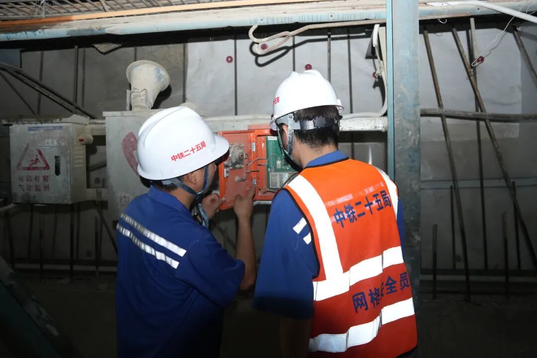 中铁二十五局在不良地质段