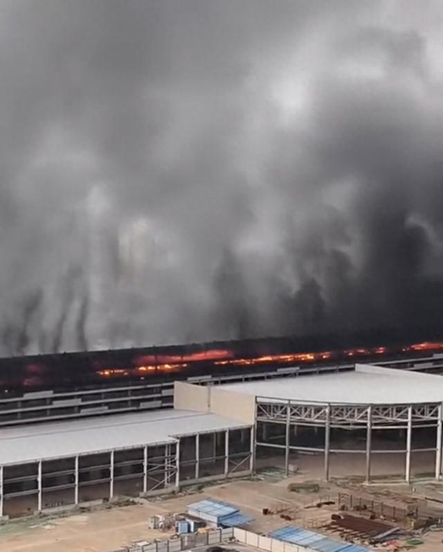 烧了7小时!比亚迪要拿外包开刀?