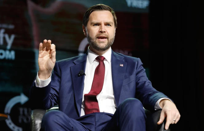 万斯:很多年轻人不喜欢我们的中东政策,我理解