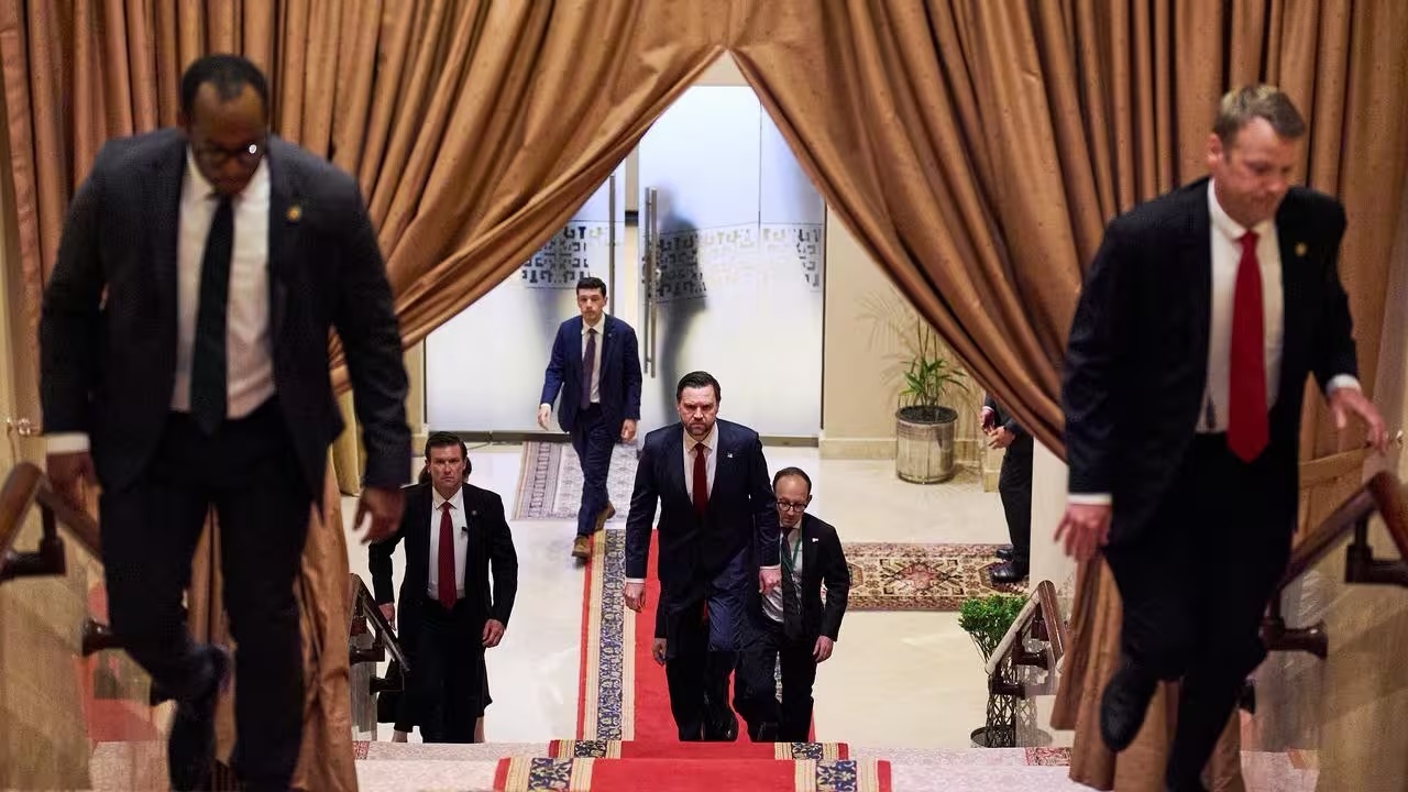 美伊完成三轮谈判 症结仍在霍尔木兹海峡