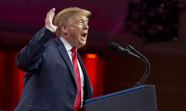 美媒:特朗普考虑恢复对伊朗的有限军事打击