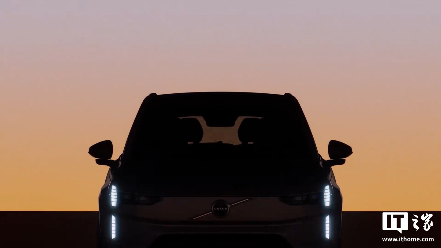 沃尔沃全新EX90纯电旗舰SUV发布:2+3+2式七座布局、双电机四驱,预售价53.99万元起