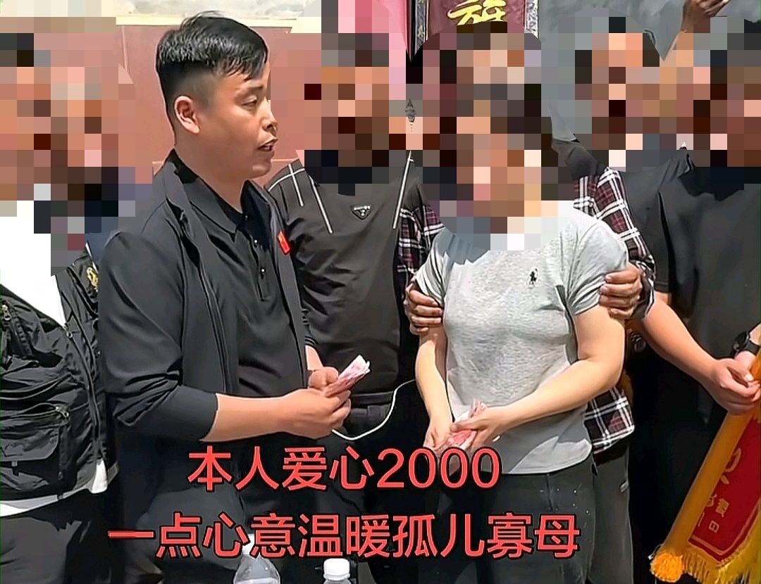 （卡车小伟短视频账号截图）