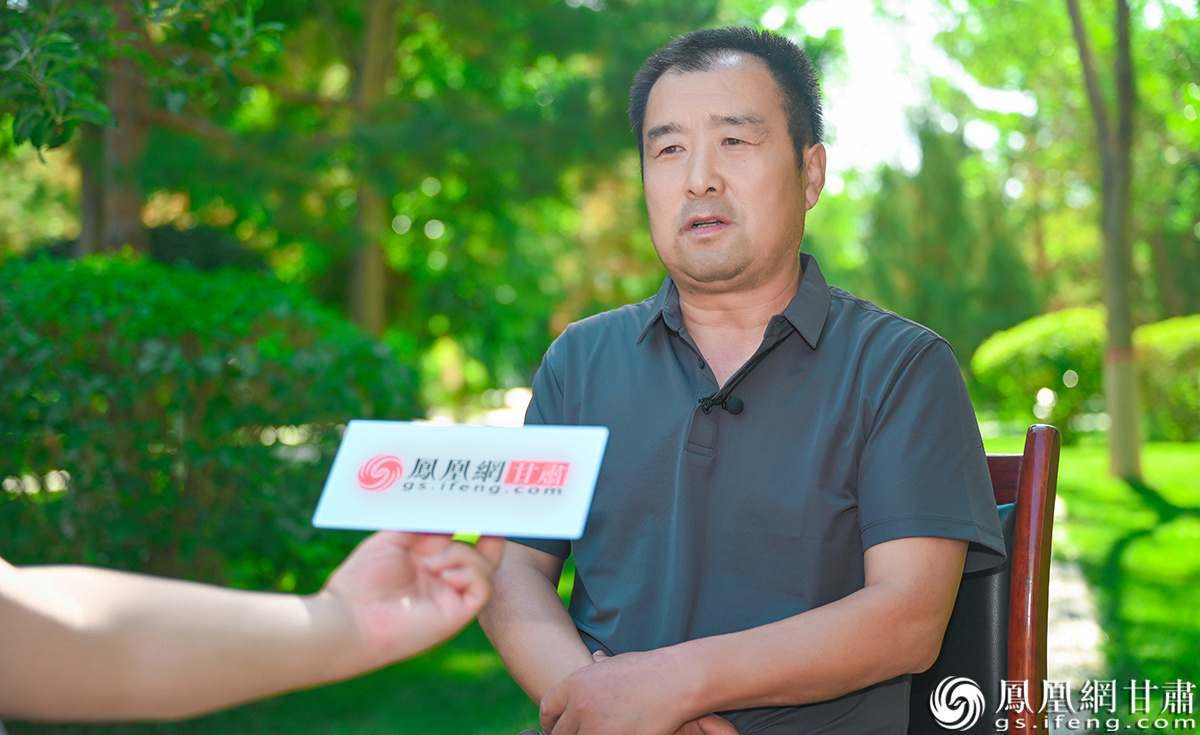 张继说，传承发扬铁人精神是自己的使命。杨艺锴　摄