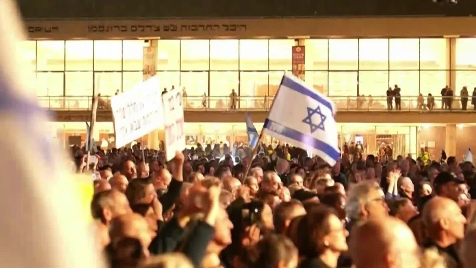 以色列民众举行反政府集会，促内塔尼亚胡下台