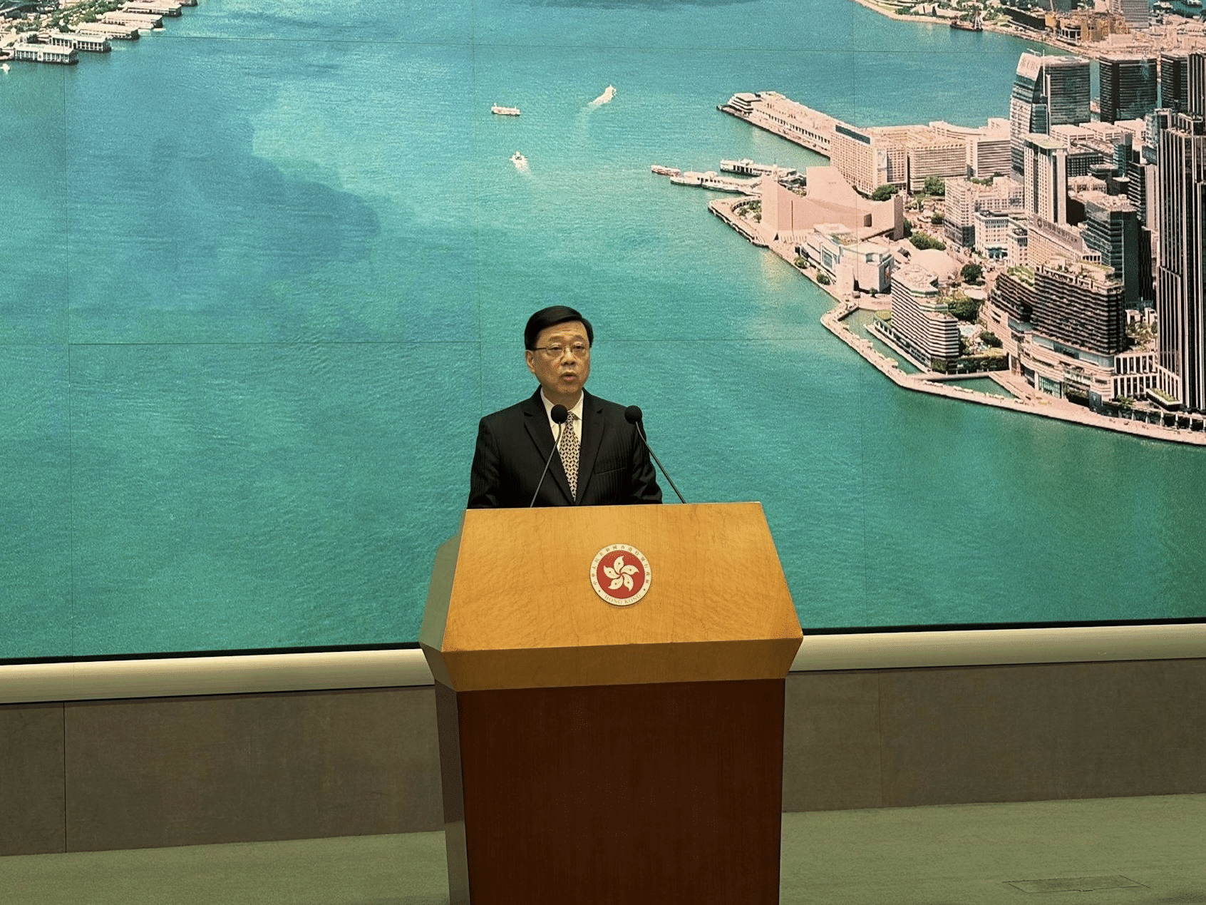 图:香港特区行政长官李家超发言