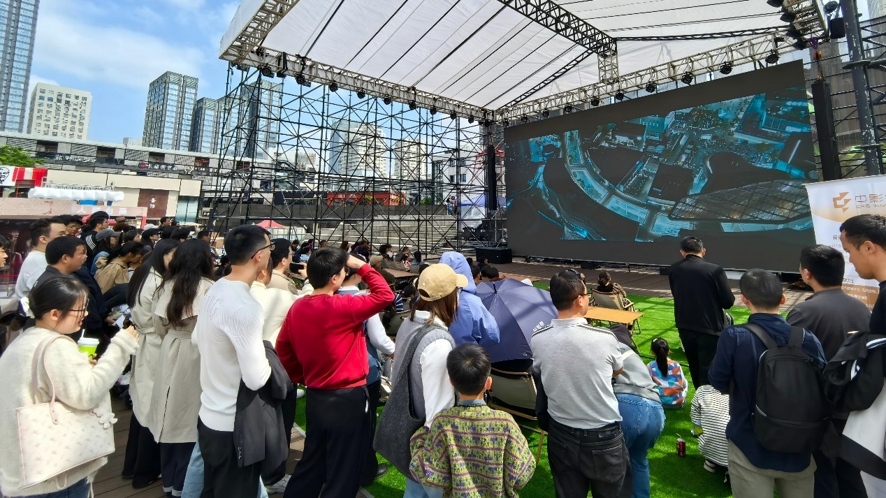 星空为幕,光影作伴,中影创新“无界放映”燃动电影文化嘉年华 星空为幕,光影作伴,中影创新“无界放映”燃动电影文化嘉年华