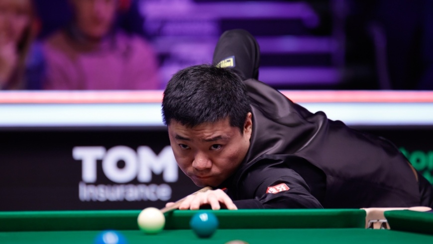 最炸裂长台诞生了 丁俊晖罕见长考1分20秒 霸气飚进逆天边库红球