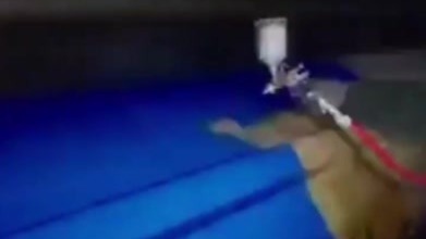 继“粉色导弹”后，伊朗革命卫队应男孩们呼声，涂装了蓝色导弹