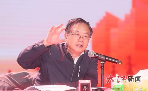 4月21日，在全民阅读大讲堂上，陈晋以“阅读长征”为主题，多维度分析了长征精神的内核与时代价值。