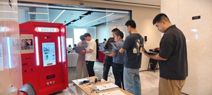 龙岗AIGC生态从“赛事热度”迈向“长效发展”——本土企业联动创新，打造“可看、可玩、可卖、可展、可孵化”全链路产业新模式