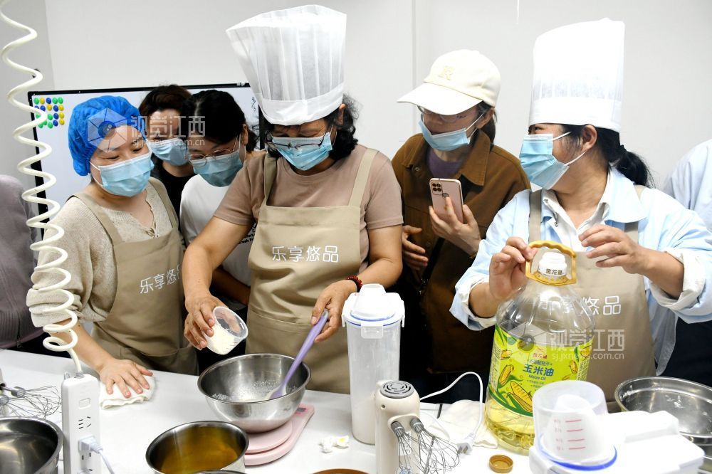 江西南丰：烘焙培训助就业（图）