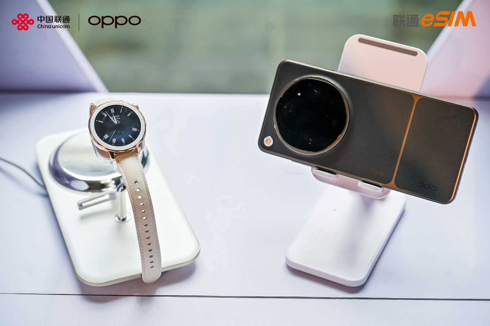 OPPO同日连发eSIM旗舰手机和手表新品，中国联通携“e补”启动战略合作！