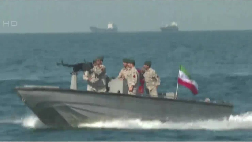 伊朗取消军队日阅兵，穆杰塔巴发出警告：给敌人“新的惨败”