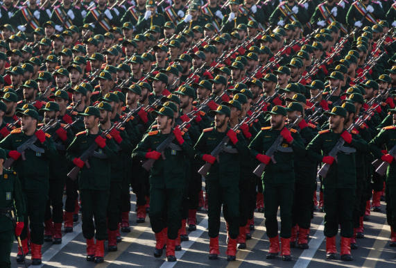 美媒发长文揭秘伊朗新政权权力结构,以及穆杰塔巴伤势