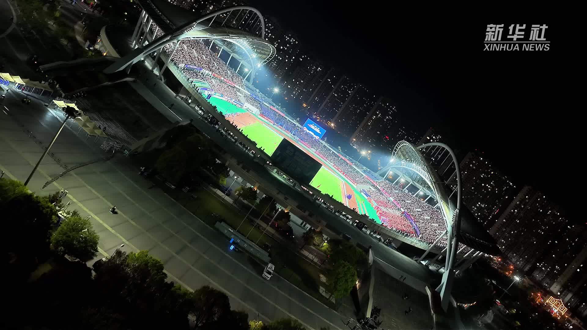 江苏淮安：赛场内外联动“苏超”流量变消费增量