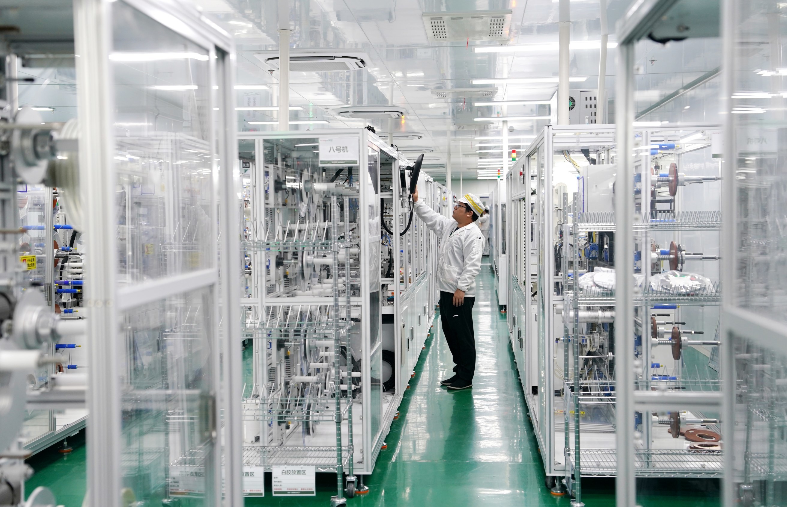 一块小极耳，牵动大产业！新余这家企业自动化产线全速运转