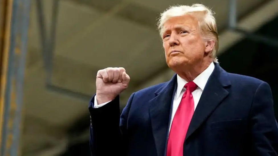 特朗普民调创新低，专家：出现这两个意外才可能翻盘