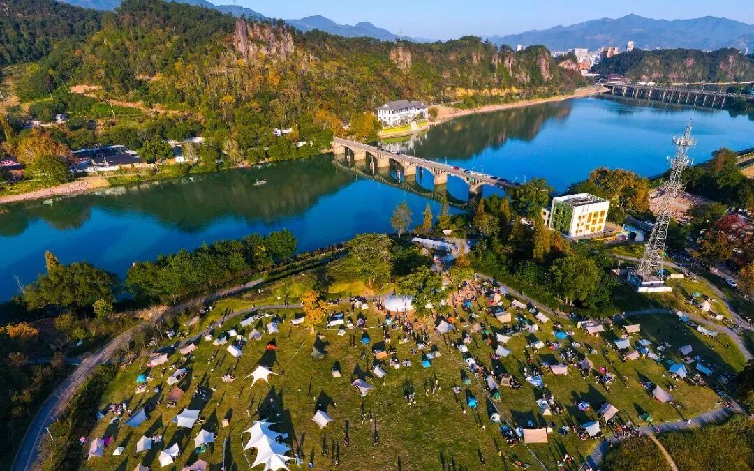 “三江口”户外运动公园 图 雷宁 摄.jpg