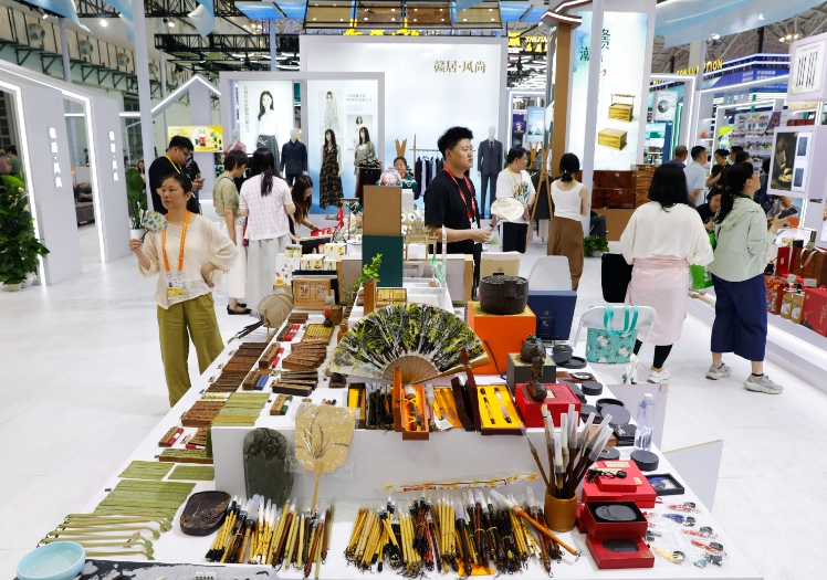 第六届消博会江西馆。冯小敏/摄