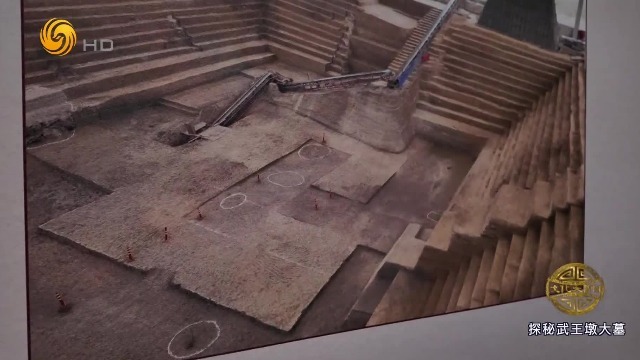 武王墩大墓多次被盗，墓室存留盗墓贼的生活用品，如今已成文物