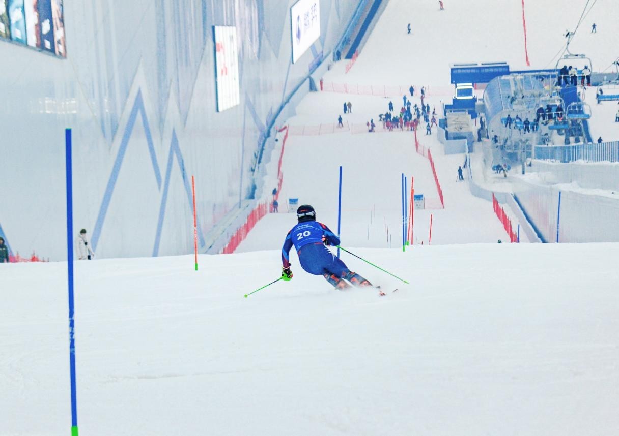 深港联袂，冰雪破界｜FIS首届亚洲室内高山滑雪锦标赛在深圳盛大开幕