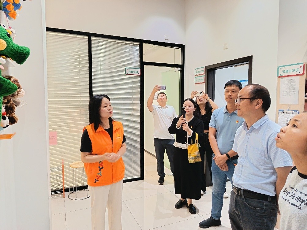跨区研学促交流 基层治理共提升——盐田区梅沙街道赴龙塘社区考察“青创双核”模式