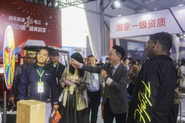 从全球抢单到品牌出海，如何重塑丰县电动车的产业基因？