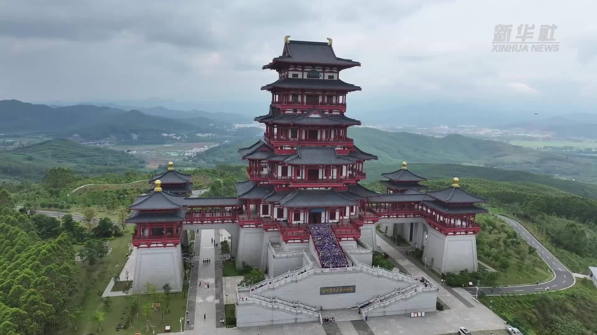 广东韶关：千余学子齐诵张九龄名篇