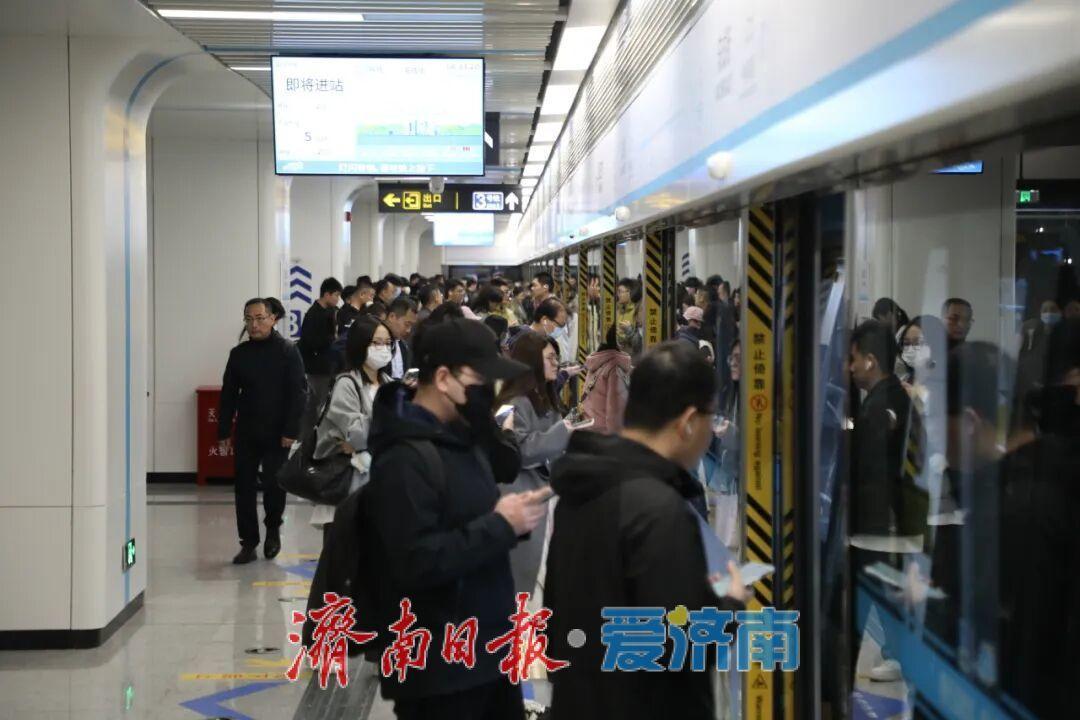 在济南坐地铁看“鲁超”，这份攻略请收好