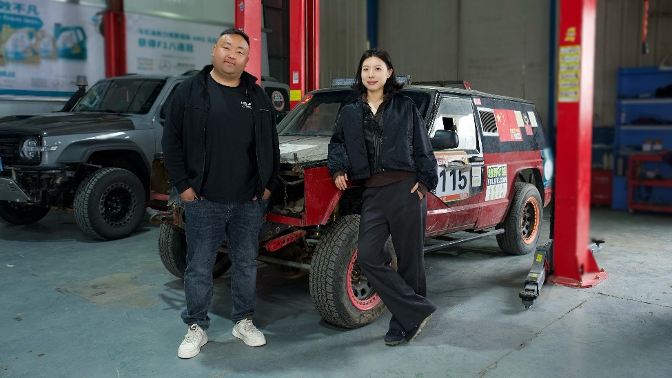 草根赛车手用5万元改装车对战百万专业赛车