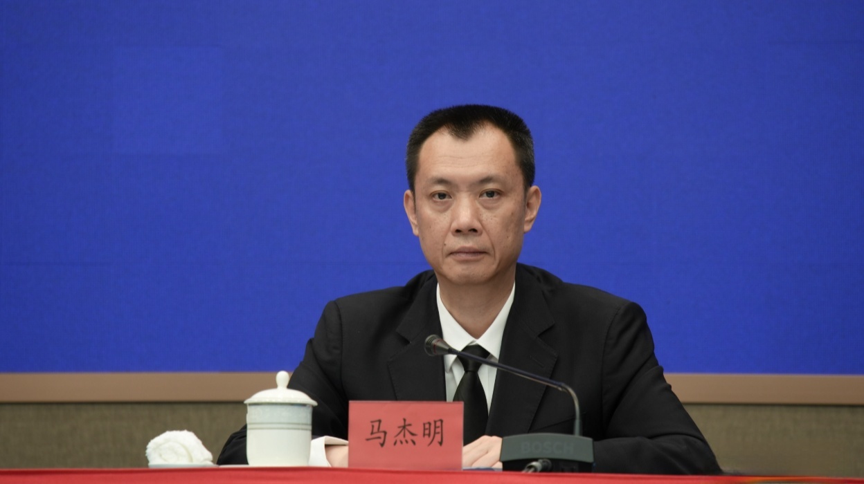 图：海关总署广东分署二级巡视员马杰明发言