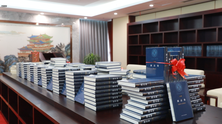 图为《江右文库》已出版成果。受访者供图