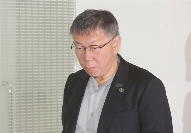 “蓝白合”遍地开花,柯文哲称国民党参选人张嘉郡“咱的新县长”