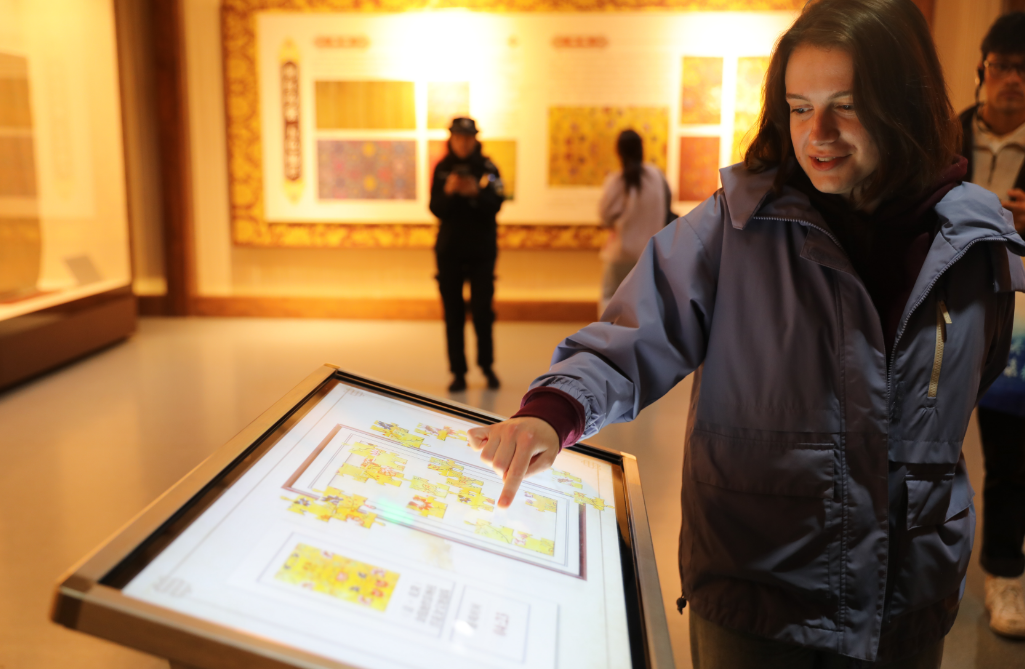 世界读书日特别策划：国际青年长江路文脉深度读城之旅圆满举行