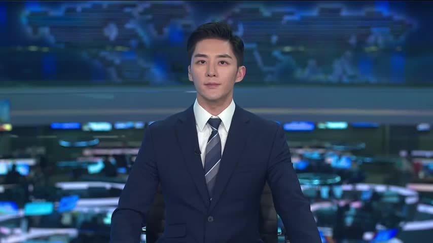 中国海军登陆舰编队开展海上实战化训练