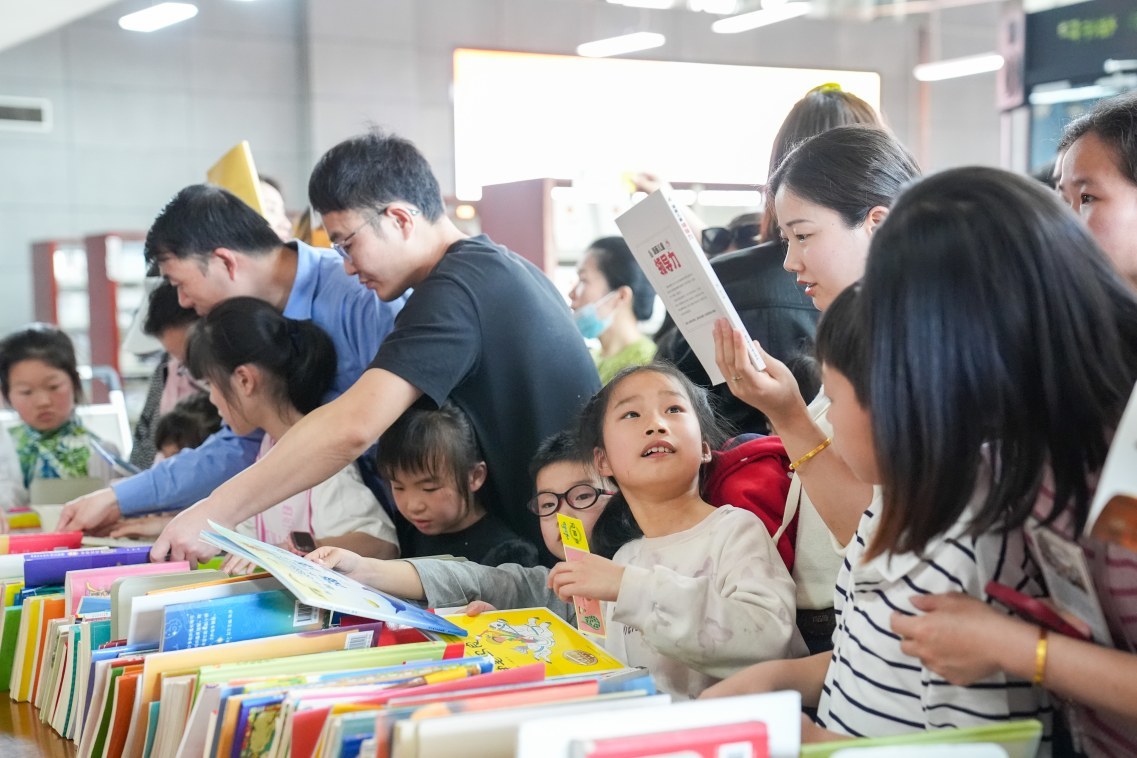 市、县、区联动！新余这组图片告诉你：什么叫“满城书香”