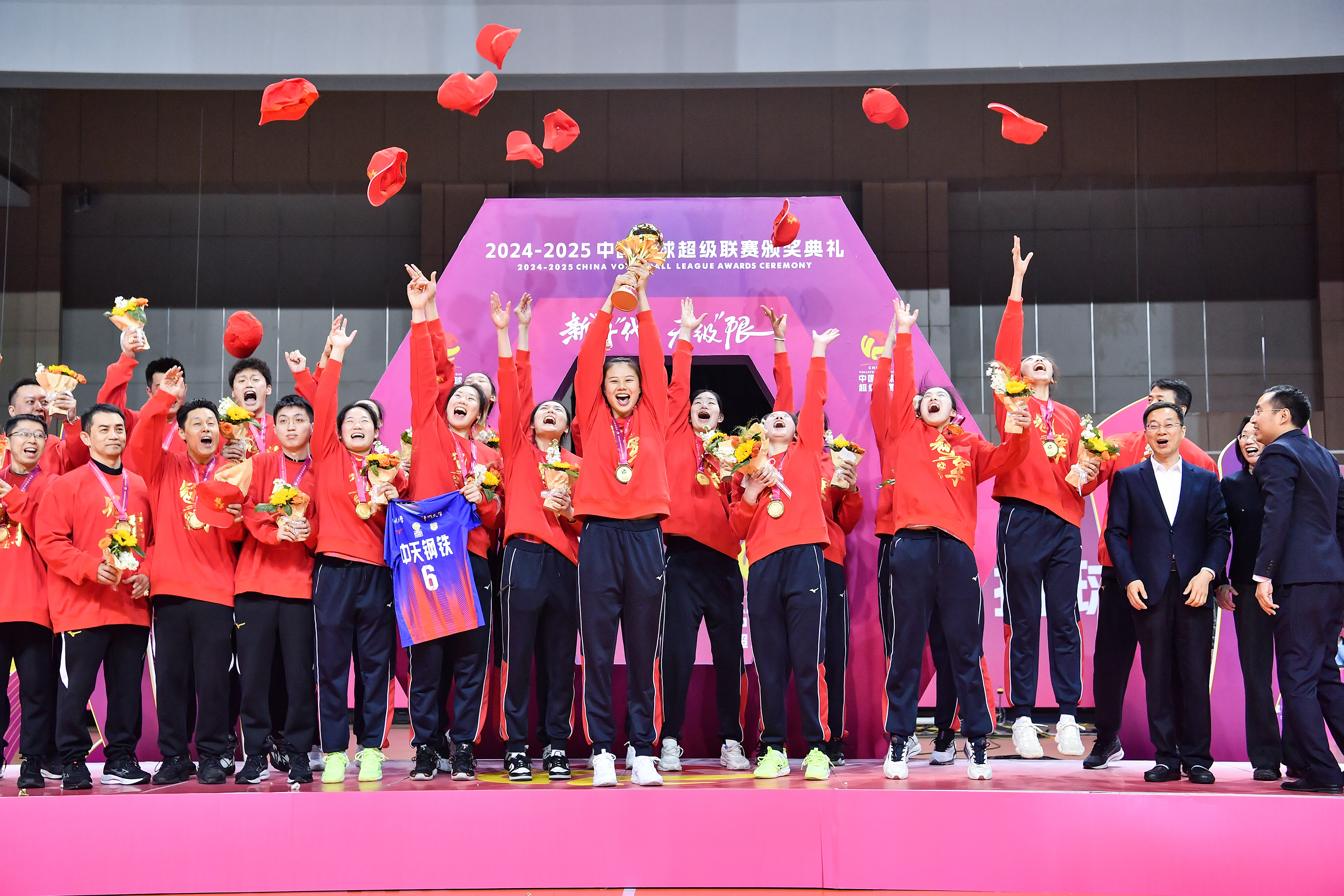 常州再出圈：苏超流量王背后的“常晋体育”作为！