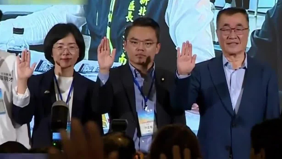 李四川与苏巧慧同框，侯友宜：交棒给踏实做事的人