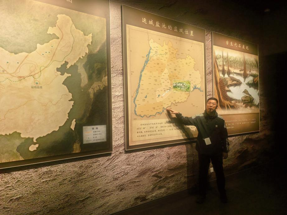 池盐孕古邑 戏台映河东