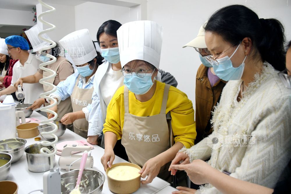 江西南丰：烘焙培训助就业（图）