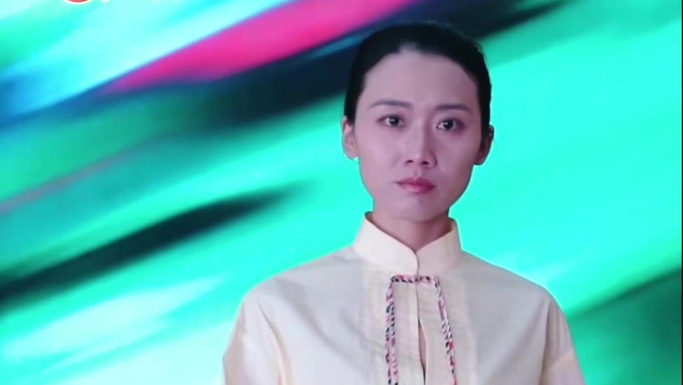 从新疆到巴黎 艾德莱斯秀出中国职教风采